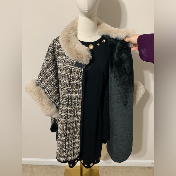 Creme / Tan, Black and White Plaid Tweed Mix Color Fur Cape - Picture 11 of 17